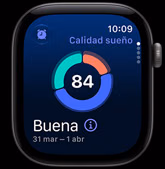 Apple Watch Series 12, caja de aluminio, color gris espacial, gráfico circular de Calidad del Sueño, lateral derecho, Digital Crown